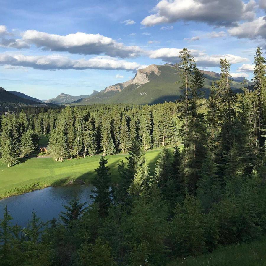 Wanna Get Away This Summer And Fall At The Crossing Canmore Zewnętrze zdjęcie
